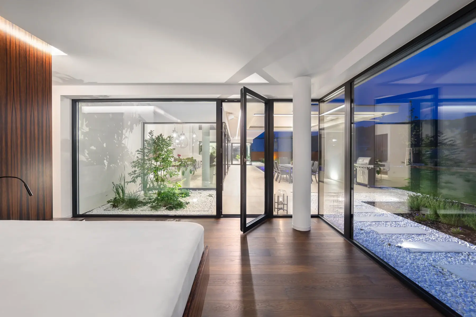 vila-zlin-vsemina-czech-republic_wp