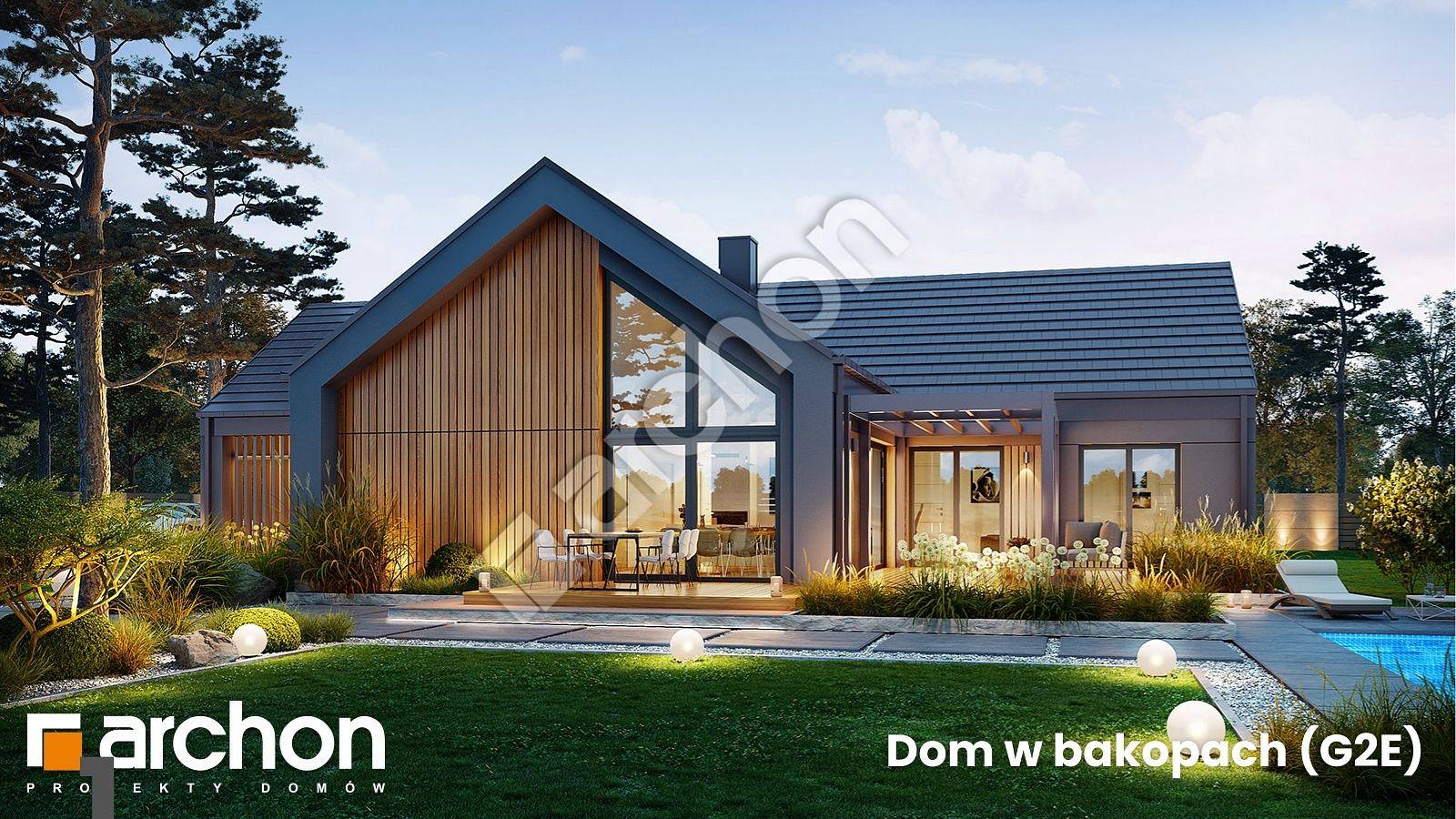 Dom, który ułatwia codzienne życie – odkryj z nami Dom w bakopach (G2E) 2 Dom w bakopach (G2E)_ogród.jpg